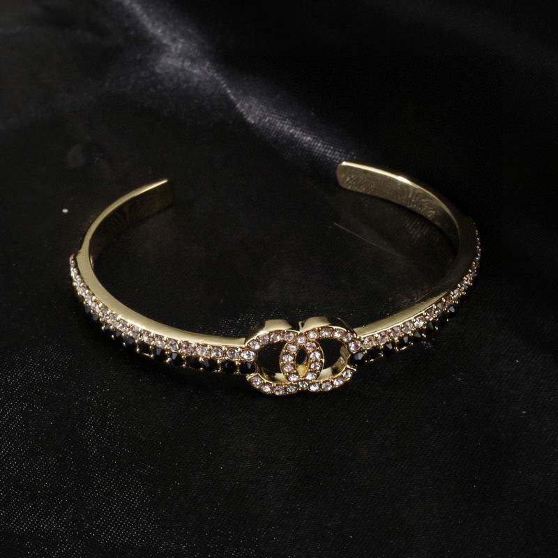 Chanel Bracelet 09yxs06